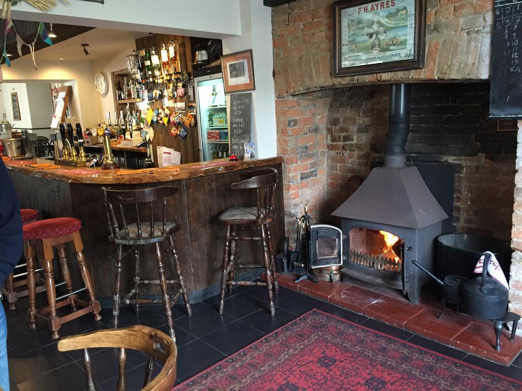 Red Lion Inn Sidbury Zewnętrze zdjęcie